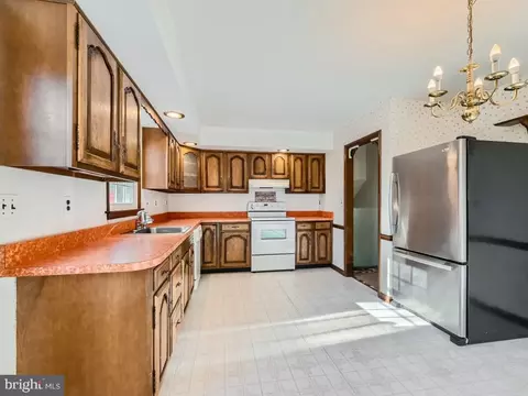 Kitchen - 906 Dellwood Dr, Fallston, MD 21047 photo 1 of 5