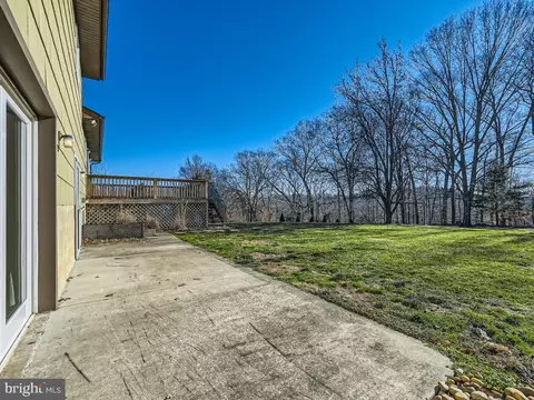 Exterior - 906 Dellwood Dr, Fallston, MD 21047 photo 5 of 7