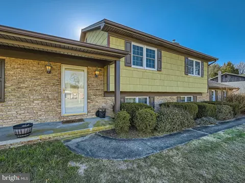 Exterior - 906 Dellwood Dr, Fallston, MD 21047 photo 3 of 7