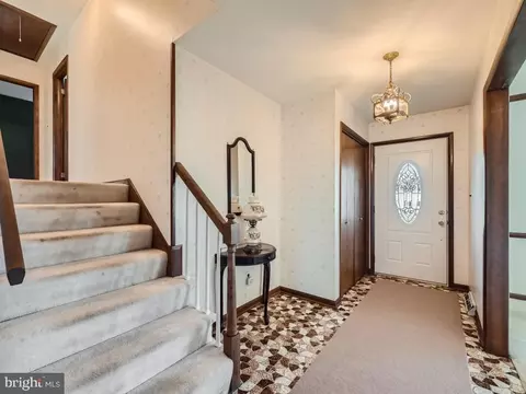 Entry Way - 906 Dellwood Dr, Fallston, MD 21047 photo 1 of 2