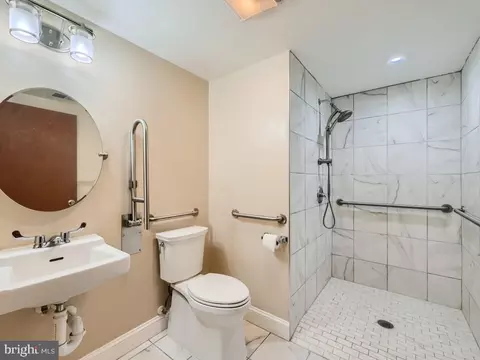 Bath - 906 Dellwood Dr, Fallston, MD 21047 photo 3 of 3