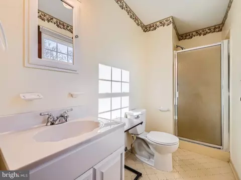 Bath - 906 Dellwood Dr, Fallston, MD 21047 photo 1 of 3
