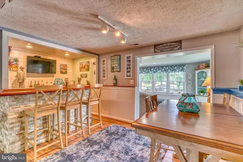 Dining - 106 Beacon Point Ct, Joppa, MD 21085 photo 2 of 3
