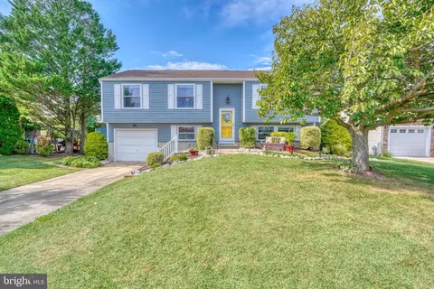 Exterior - 106 Beacon Point Ct, Joppa, MD 21085 photo 4 of 19
