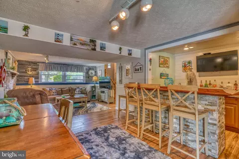 Dining - 106 Beacon Point Ct, Joppa, MD 21085 photo 3 of 3