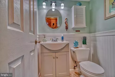 Bath - 106 Beacon Point Ct, Joppa, MD 21085 photo 4 of 4