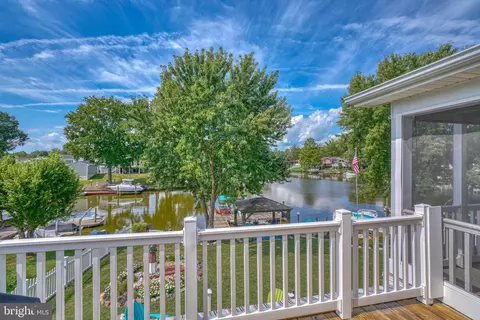 View/Area - 106 Beacon Point Ct, Joppa, MD 21085 photo 2 of 9