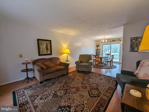 Living - 324 Clyde Ct, Abingdon, MD 21009 photo 3 of 3