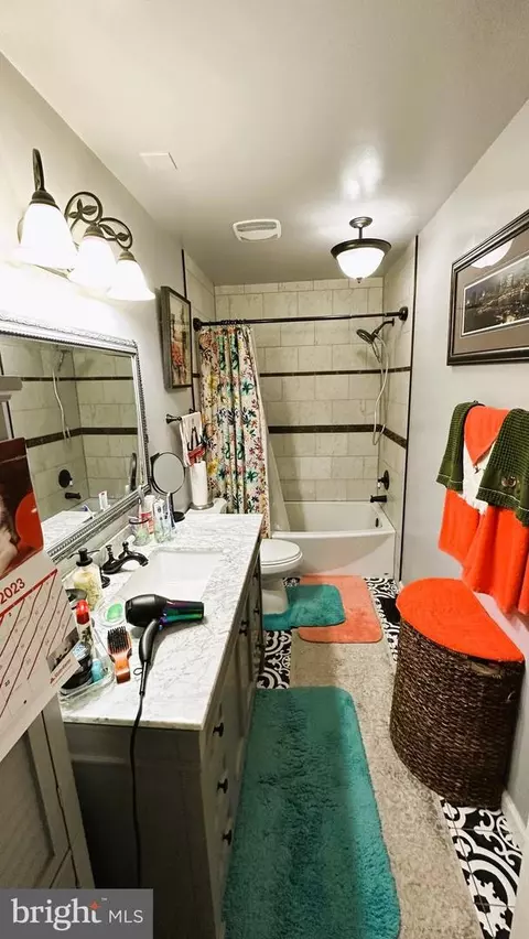 Bath - 1269 Allison Ct, Belcamp, MD 21017 photo 2 of 3