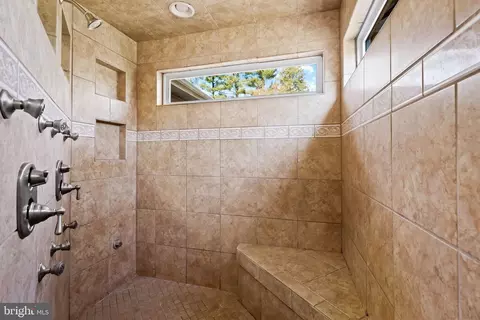 Bath - 2011 Hillcroft Dr, Forest Hill, MD 21050 photo 4 of 4