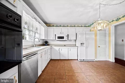 Kitchen - 2507 Claret Dr, Fallston, MD 21047 photo 2 of 2