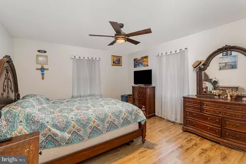 Bedroom - 2107 Old Joppa Rd, Joppa, MD 21085 photo 2 of 4
