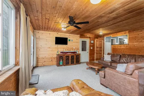 Living - 2107 Old Joppa Rd, Joppa, MD 21085 photo 3 of 5