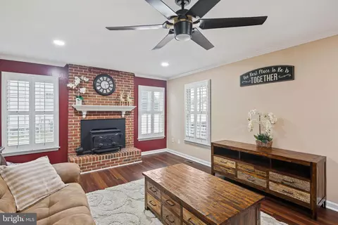 Living - 1405 Emily Ct E, Abingdon, MD 21009 photo 1 of 7