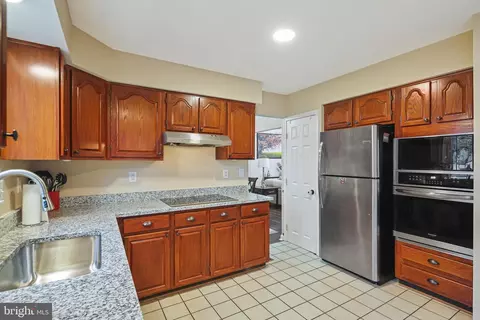 Kitchen - 1405 Emily Ct E, Abingdon, MD 21009 photo 2 of 4