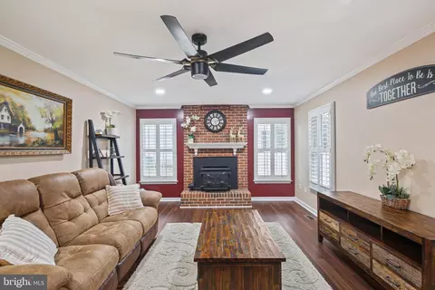 Living - 1405 Emily Ct E, Abingdon, MD 21009 photo 2 of 7
