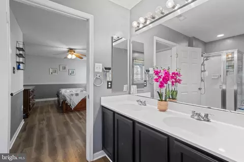 Bath - 424 Spry Island Rd, Joppa, MD 21085 photo 1 of 4