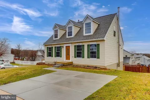 Exterior - 345 Enfield Rd, Joppa, MD 21085 photo 3 of 8