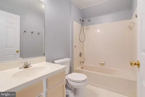 Bath - 345 Enfield Rd, Joppa, MD 21085 photo 5 of 7
