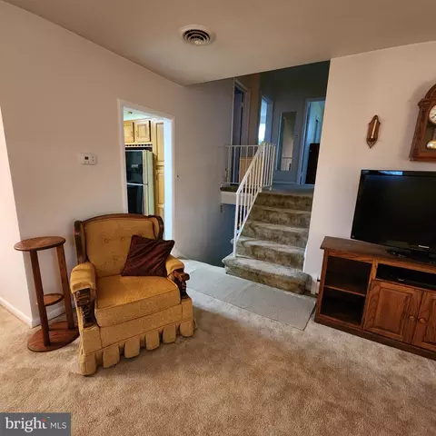Living - 107 Mountain Rd, Fallston, MD 21047 photo 3 of 4