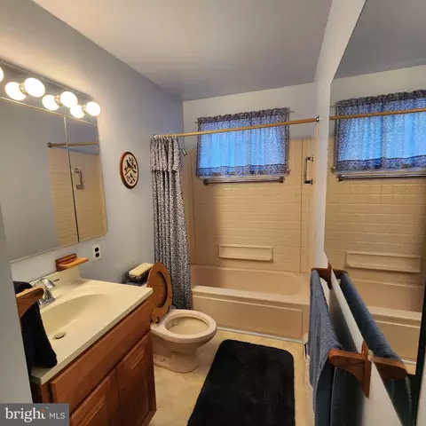Bath - 107 Mountain Rd, Fallston, MD 21047 photo 1 of 1