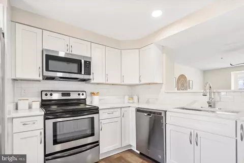 Kitchen - 918 Pirates Ct, Edgewood, MD 21040 photo 1 of 4