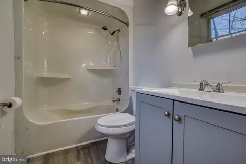 Bath - 407 Fowler Ct, Joppa, MD 21085 photo 2 of 9