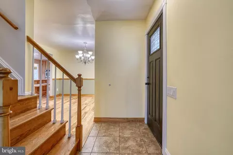 Entry Way - 407 Fowler Ct, Joppa, MD 21085 photo 2 of 4