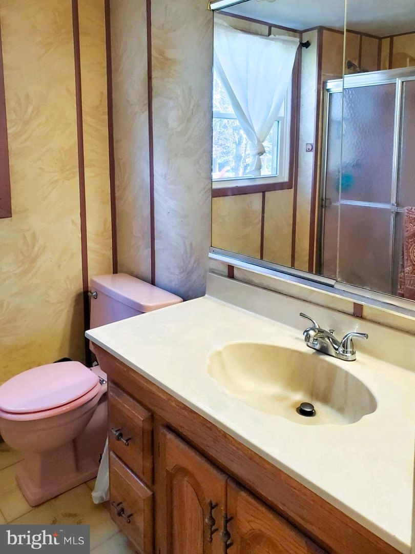 Bath - 504 Newberry Ct, Joppa, MD 21085 photo 4 of 5
