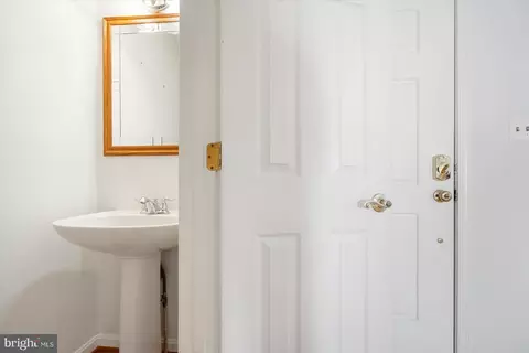 Bath - 1464 Primrose Pl, Belcamp, MD 21017 photo 3 of 3