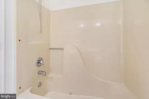 Bath - 1464 Primrose Pl, Belcamp, MD 21017 photo 2 of 3