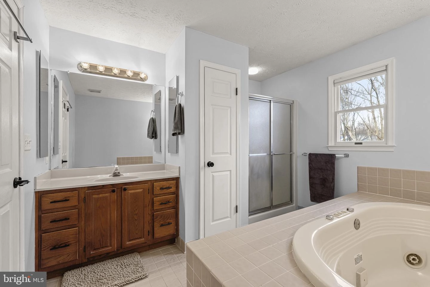 Bath - 3301 Trellis Ln, Abingdon, MD 21009 photo 4 of 7