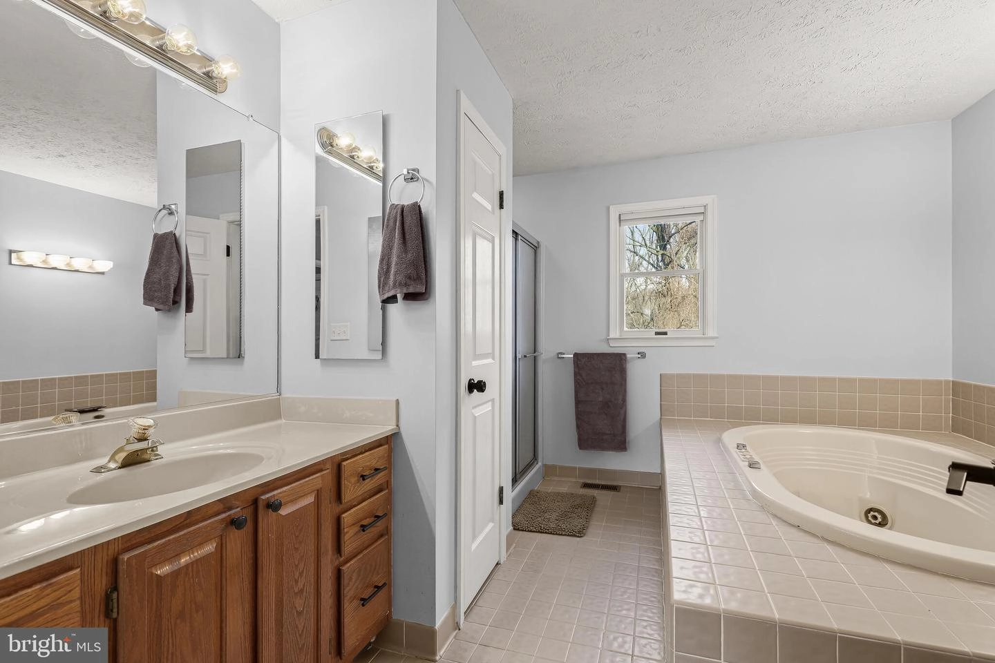 Bath - 3301 Trellis Ln, Abingdon, MD 21009 photo 2 of 7