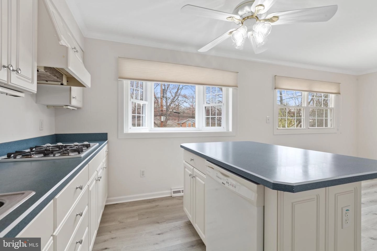 Kitchen - 213 Chell Rd, Joppa, MD 21085 photo 6 of 6