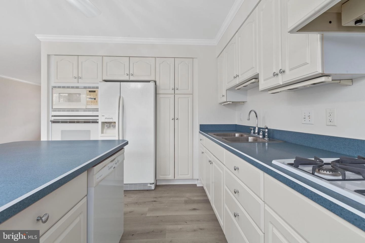 Kitchen - 213 Chell Rd, Joppa, MD 21085 photo 4 of 6