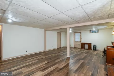 Living - 2520 Greene Rd, Baldwin, MD 21013 photo 5 of 7