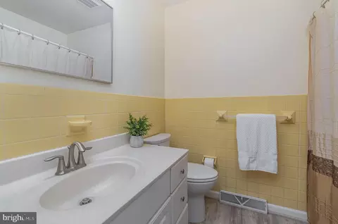 Bath - 707 Millwood Dr, Fallston, MD 21047 photo 1 of 2