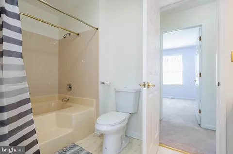 Bath - 488 Ashton Ln, Abingdon, MD 21009 photo 2 of 3