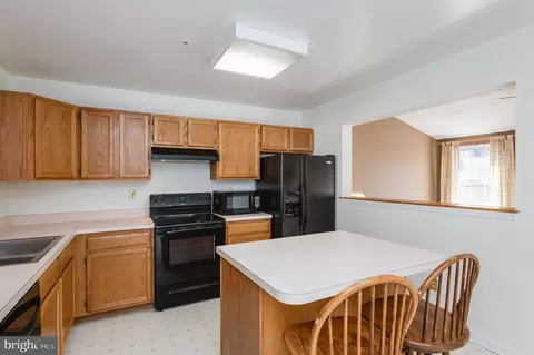 Kitchen - 488 Ashton Ln, Abingdon, MD 21009 photo 4 of 5
