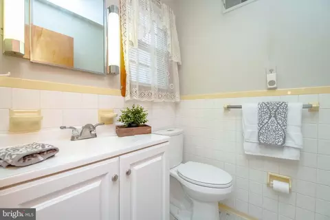 Bath - 2403 Harford Rd, Fallston, MD 21047 photo 3 of 4