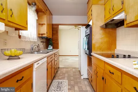 Kitchen - 2403 Harford Rd, Fallston, MD 21047 photo 2 of 5