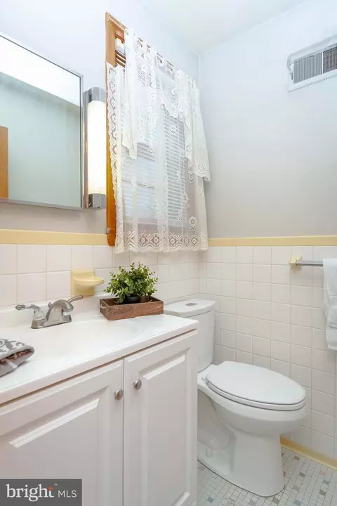 Bath - 2403 Harford Rd, Fallston, MD 21047 photo 4 of 4