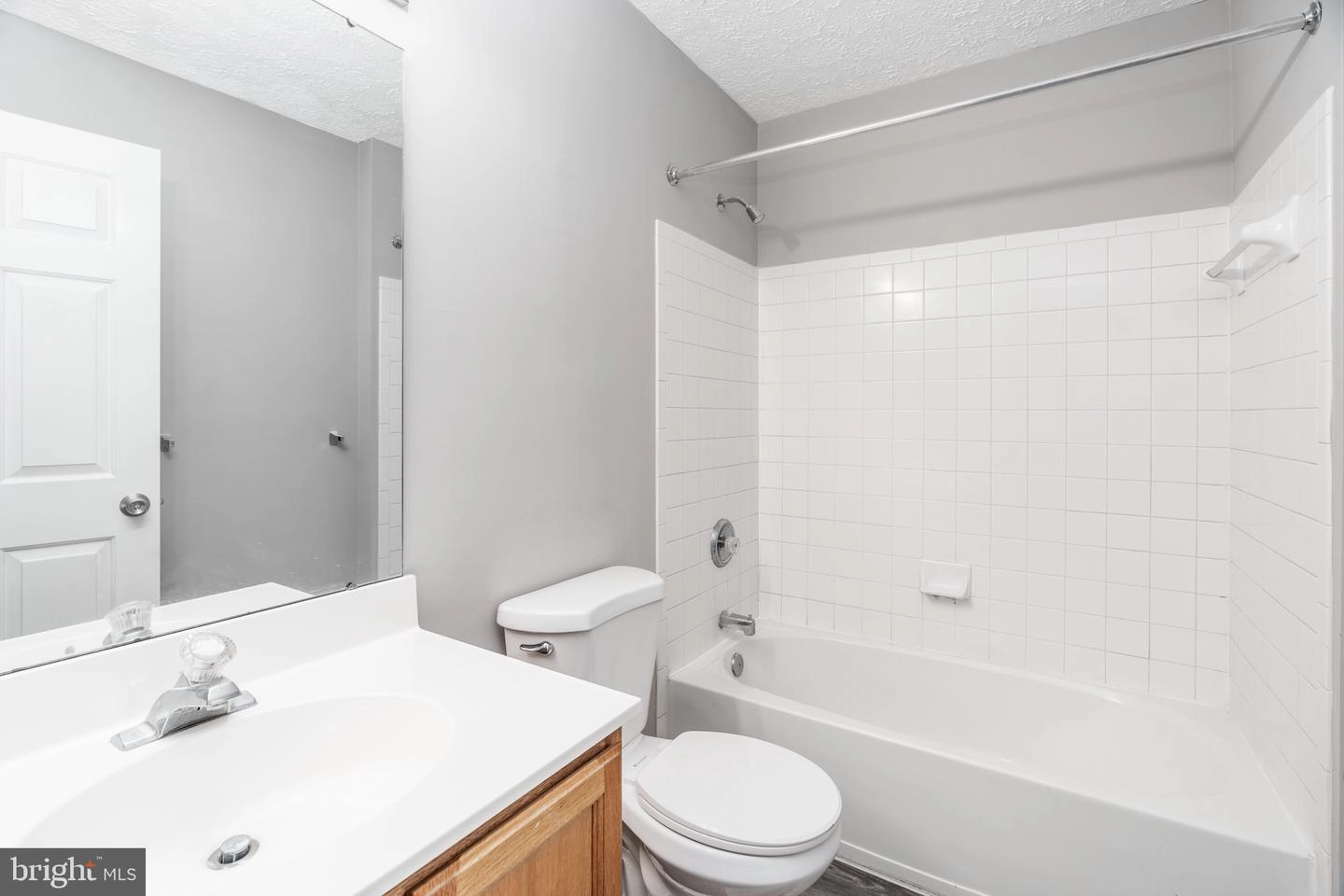 Bath - 604 Winesap Ct, Joppa, MD 21085 photo 3 of 4