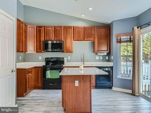 Kitchen - 3021 Raking Leaf Dr, Abingdon, MD 21009 photo 2 of 3