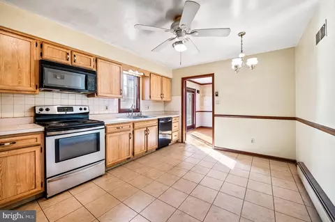 Kitchen - 1921 Oakmont Rd, Fallston, MD 21047 photo 1 of 3