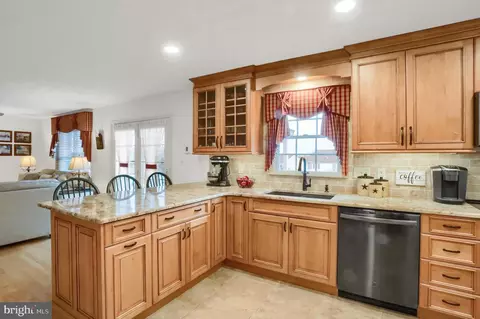 Kitchen - 311 Boeing Ct, Abingdon, MD 21009 photo 3 of 5