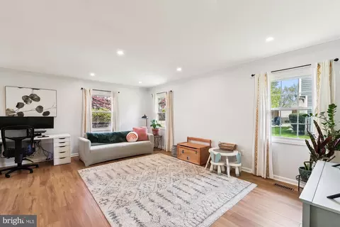 Living - 421 Haverhill Rd, Joppa, MD 21085 photo 1 of 3