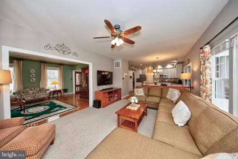 Living - 2319 Queensbury Dr, Fallston, MD 21047 photo 5 of 8