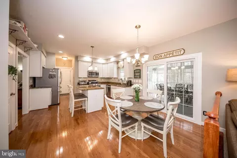 Dining - 2319 Queensbury Dr, Fallston, MD 21047 photo 4 of 5
