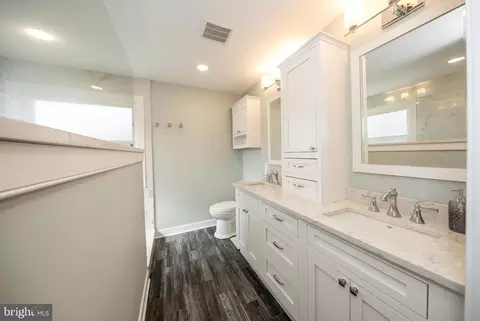 Bath - 2319 Queensbury Dr, Fallston, MD 21047 photo 2 of 6